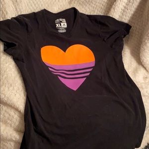 Exter large Adidas shirt